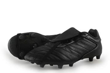 Adidas Voetbalschoenen in maat 46 Zwart, Vêtements | Hommes, Chaussures, Verzenden