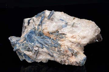 Kyanite Rugueuse - Hauteur : 14 cm - Largeur : 13 cm- 2.74