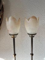 Lampe de table (2) - Lampes tulipe avec verre flammé. -