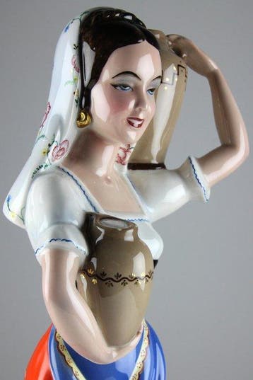 Tre AAA Torino - Beeldje - 49cm - Woman with water jugs -