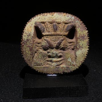 Oud-Egyptisch Faience Bes-amulet. Lengte 4,6 cm. 664–332, Verzamelen