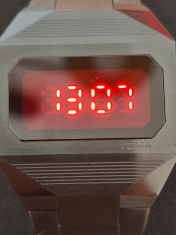 Yema - Kavinsky black LED - Unisex - 2022, Nieuw