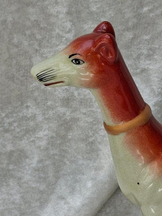 Beeldje, Lévrier - 27 cm - Keramiek, Antiquités & Art, Antiquités | Verre & Cristal