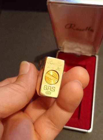 Rosetta - Sans prix de réserve - Briquet - Plaqué or
