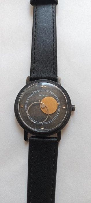 Souvenirs de lespace - 1970-1980 - Raketa - Copernicus noir