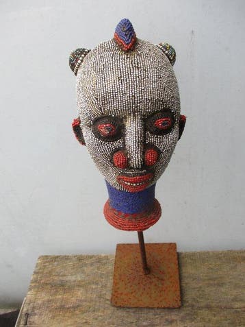 Tête perlée Bamoun - Cameroun (Sans prix de réserve)