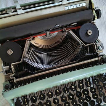 Marcello Nizzoli - Olivetti, Lettera 22 - Typemachine -