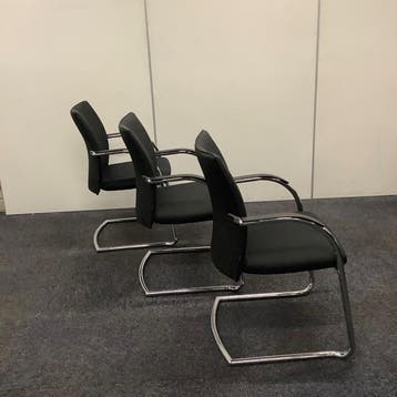 complete set van 3 stuks vergaderstoelen,  Klöber 742,, Gebruikt, Zwart, Drie