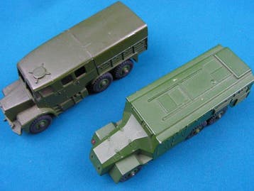 Dinky Toys - Voiture miniature (2) - Dinky Vintage Mix 677, Nieuw