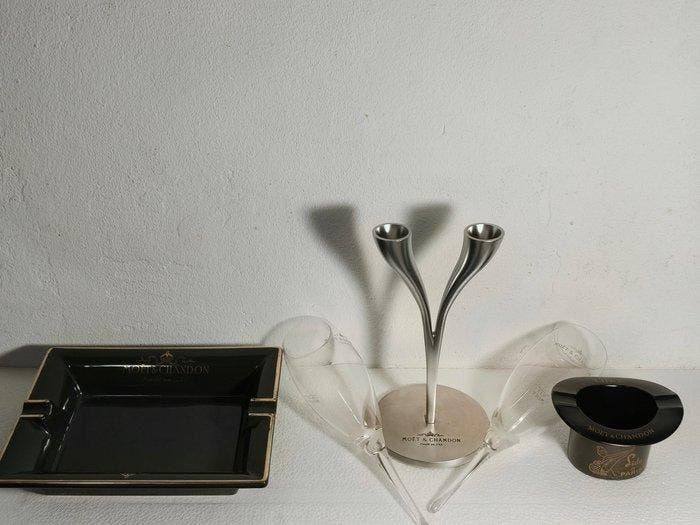 Moet chandon - Cendrier (3) - Cristal, Céramique, Acier,, Antiquités & Art, Curiosités & Brocante