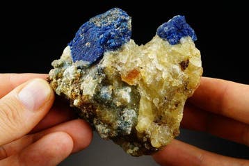 Afghaniet zeer zeldzame fluorescerende kristallen op matrix
