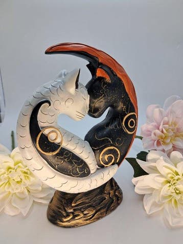 Beeldje - Coppia di Gatti Yin-Yang in Resina con Dettagli
