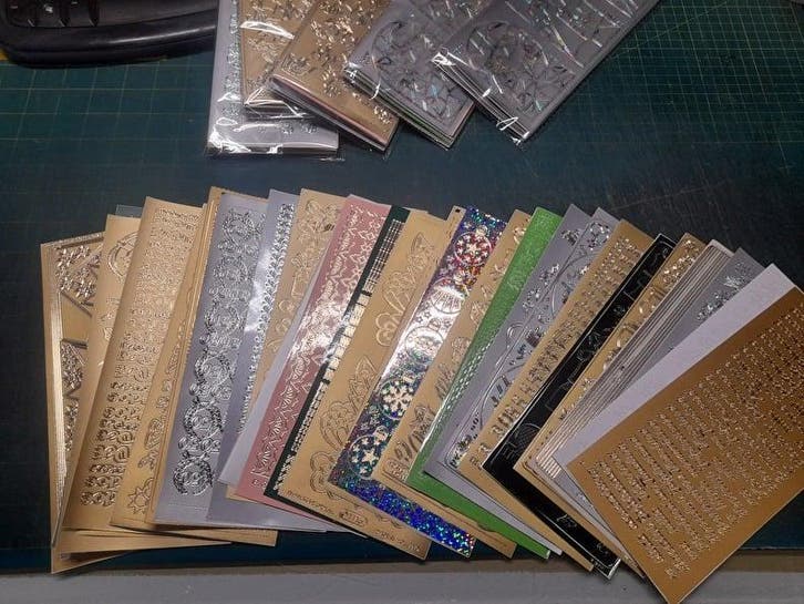 Uitverkoop tekst STICKERS 10 x 20 cm. pakjes van 30 stuks, Hobby & Loisirs créatifs, Cartes | Fabrication