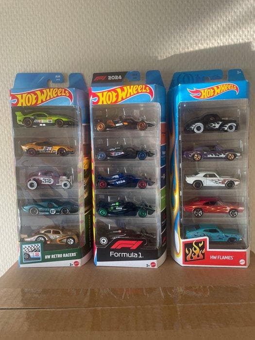 Hot Wheels 1:64 - Modelauto (85) - Assorted - 5-packs x 17, Hobby en Vrije tijd, Modelauto's | 1:5 tot 1:12