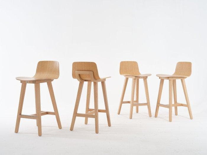 Alki - Iratzoki Lizaso - Bank (4) - Eik - Kuskoa barstool, Antiek en Kunst, Kunst | Designobjecten