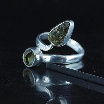 Moldaviet Sieraden - Hoogte: 26 mm - Breedte: 15 mm - 3.3 g