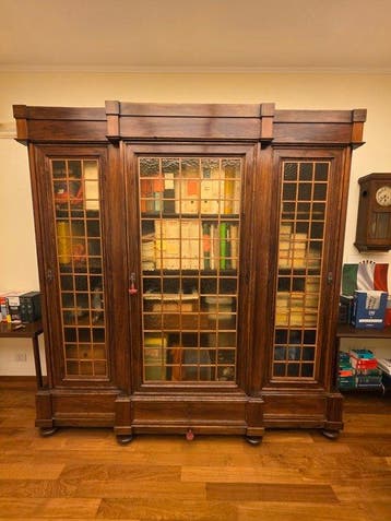 Boekenkast - Walnoot - Antieke boekenkast met deuren, Antiek en Kunst