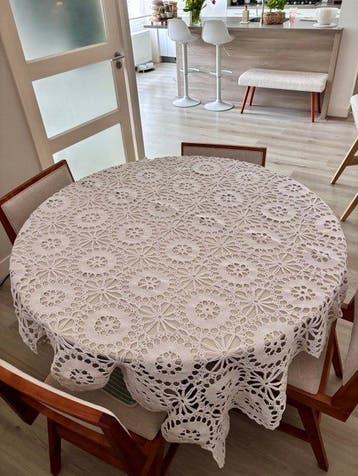 Grande nappe blanche au crochet faite à la main – ronde ou