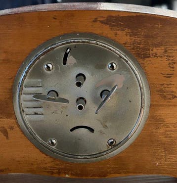 Réveil de table, veilleuse des années 50 | bois mid-century