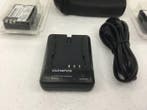 Olympus Power Battery Holder HLD-4 e Li-on Battery Charger
