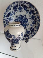 Delft, Plateelbakkerij - Vaas (2) - Aardewerk - 18e eeuw