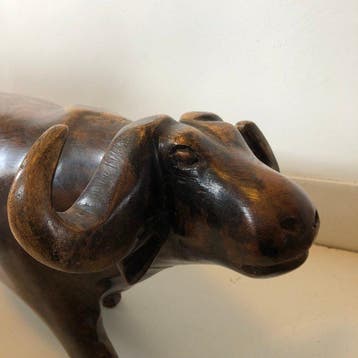 Beeld, Groot Houten Buffelbeeld - 71 cm - Hout - 1950