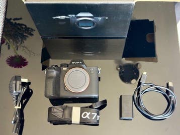 Sony Alpha A7 IV (ILCE-7M4) Full-Frame Mirrorless Digital