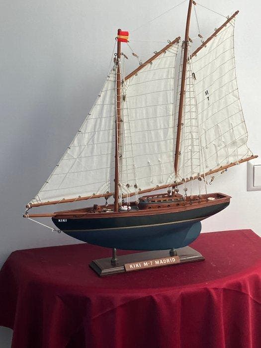 Maritieme objecten - M-7 Kiki uit Madrid - Hout, Katoen, Antiquités & Art, Curiosités & Brocante