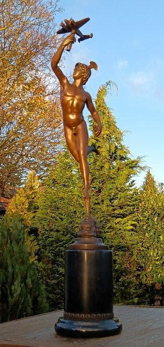 sculptuur, mercury - stinson trophy - 72 cm - brons marmer