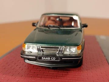 Matrix 1:43 - Model sedan - SAAB 900 CD Pinegreen metallic, Nieuw