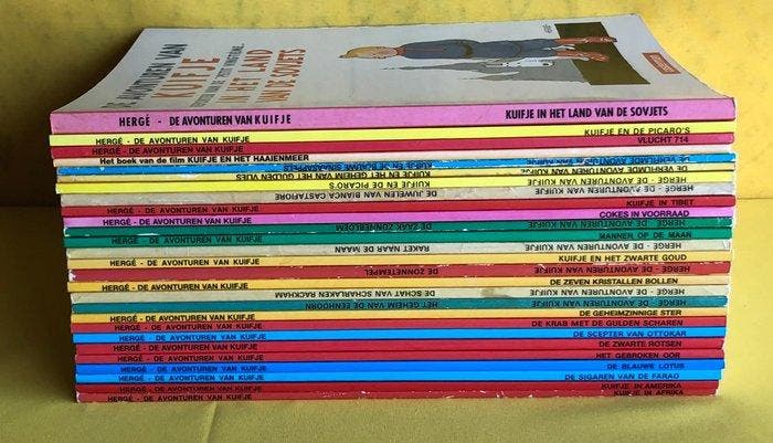 Kuifje 1 t/m 22 - Complete reeks + 4 extra o.a. de blauwe, Livres, BD