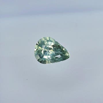 Sans prix de réserve Saphir - 0.73 ct - International, Nieuw