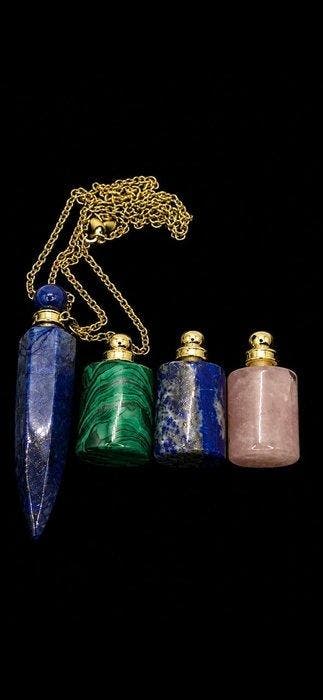 Très belle collection de pendentifs fioles de parfum