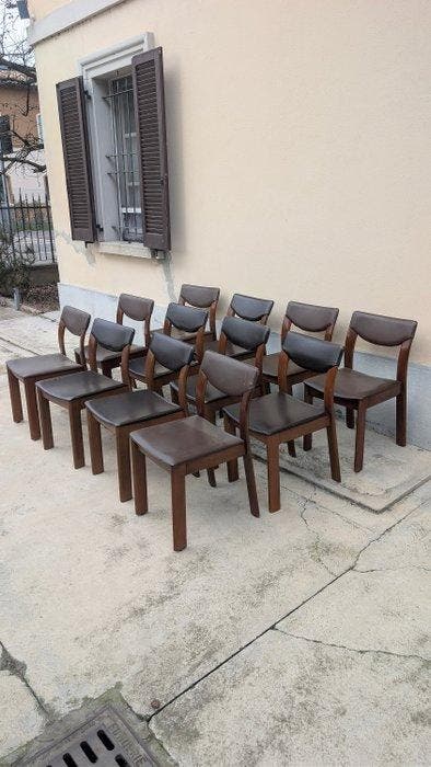 Stoel - Walnoot - Set van twaalf vintage stoelen, Antiquités & Art, Art | Objets design