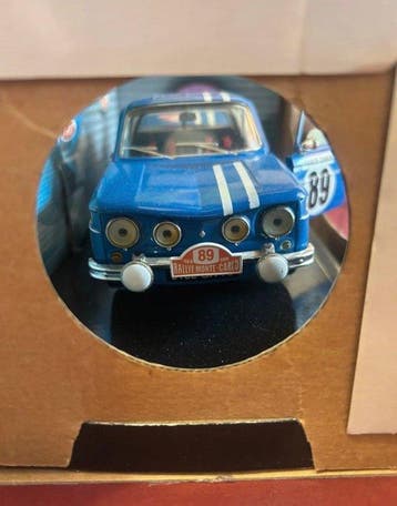 Solido 1:18 - Voiture de course miniature - Renault 8, Nieuw