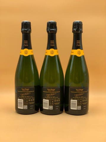 Veuve Clicquot, Réserve Cuvée - Champagne Brut - 3 Flessen