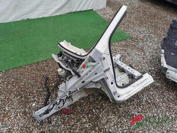 Linker voorpaneel Mitsubishi Space Star II - Wit parelmoer, Verzenden