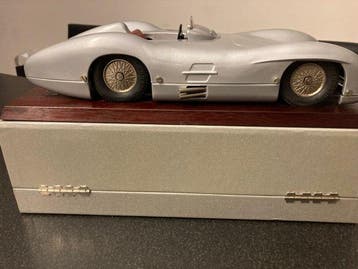 Märklin 1:18 - Voiture miniature - Mercedes 300 SLR