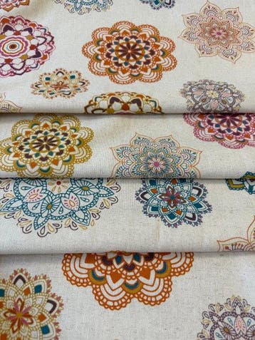 *Mandala multicolor* Decoratief textiel met een eigentijdse