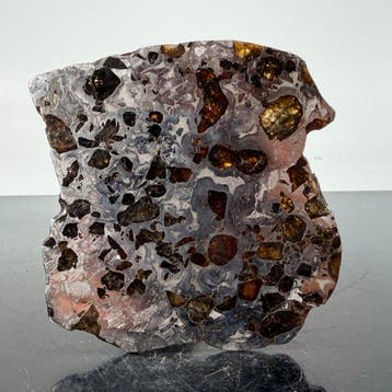 Météorite Seymchan polie et gravée, lignes de Widmanstätten