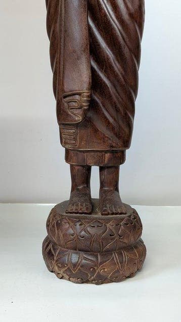 Prachtig gesneden houten Boeddhabeeld, - Beeld - Cambodja