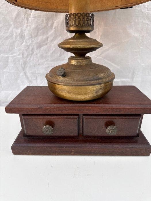 Olielamp - Messing, Hout, Textiel, Antiek en Kunst, Curiosa en Brocante