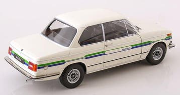 KK-Scale 1:12 - Modelauto - BMW 2002 Alpina 2.Serie 1974 |