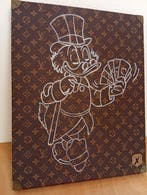 Brother X - Art meets Fashion: Scrooge Mc Duck flashing