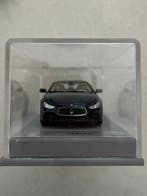BBR 1:43 - Model sportwagen - Maserati Ghibli MY14 blu