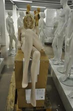 *TIP*  zittende Damesfiguren in 5 posisties  van exclusief, Ophalen of Verzenden