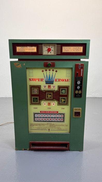 Super Krone - Gokautomaat - Slot machine, Super Krone,, Antiek en Kunst, Antiek | Wandborden en Tegels