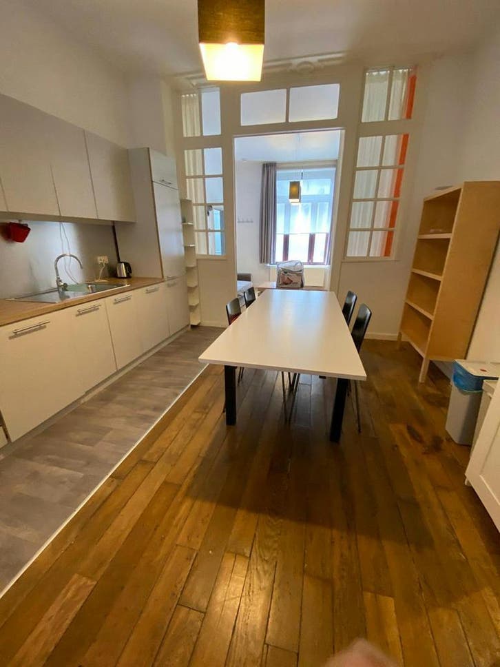Appartement en Rue Bouré, Ixelles, Immo, Appartements & Studios à louer, 50 m² ou plus, Bruxelles