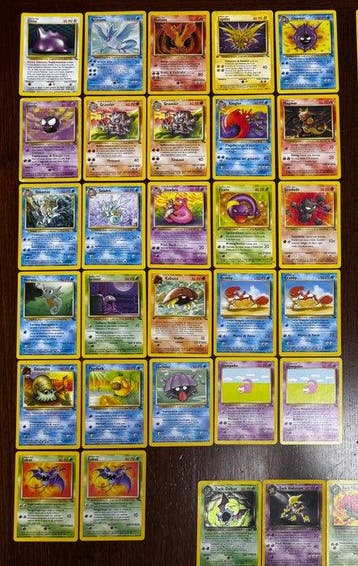 Pokémon - 93 Mixed collection - Various sets, Hobby en Vrije tijd, Nieuw