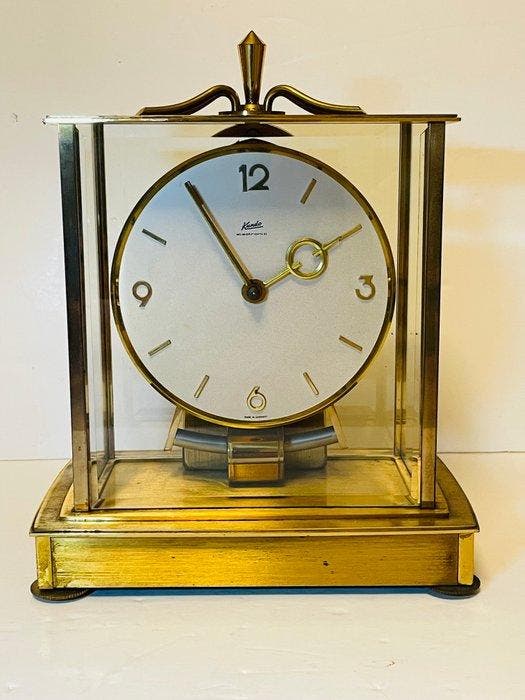 Elektromagnetische klok - Mid-century modern - Gelakt, Antiek en Kunst, Antiek | Klokken